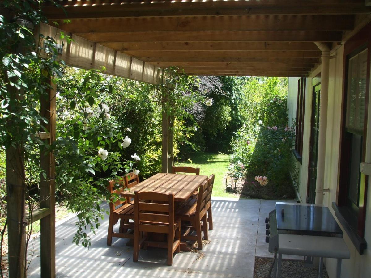 Villa In The Vines Martinborough Exterior foto
